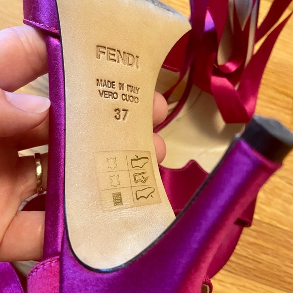 Fendi sandals worn once - Picture 5 of 6